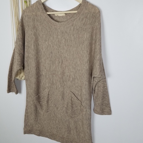 Sweater - Picture 2 of 6